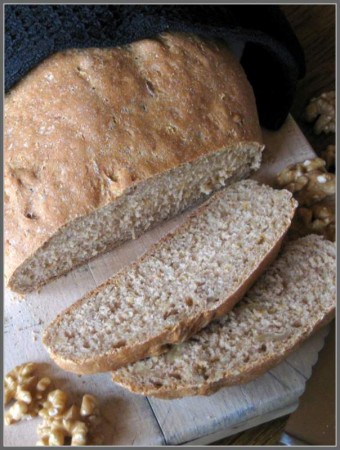 Brot mit Walnüssen und Karotten 4