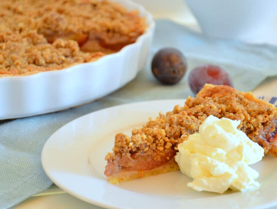 Zwetschgen-Tarte mit Walnüssen