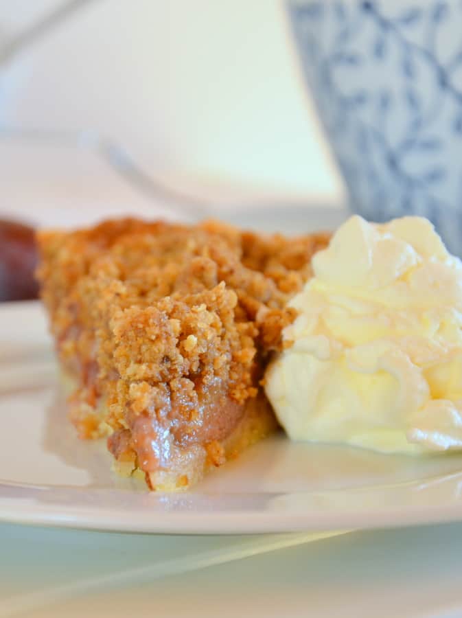 Zwetschgen-Tarte mit Walnüssen