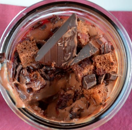 Dessert im Glas: Schokolade-Weichsel