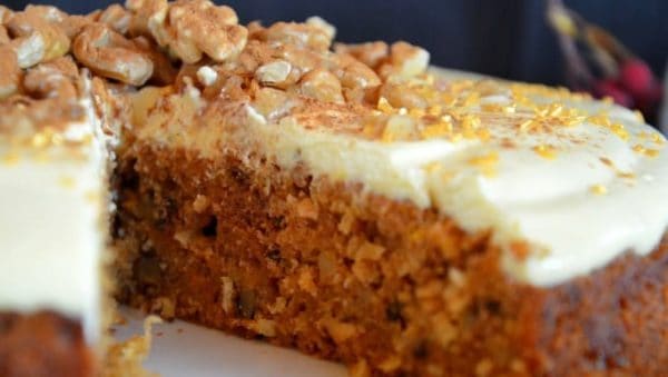 Walnuss-Karotten-Kuchen mit Orangen-Ahornsirup-Creme, laktosefrei - Ich ... Walnuss-Karotten-Kuchen mit Orangen-Ahornsirup-Creme, laktosefrei - Ich ...