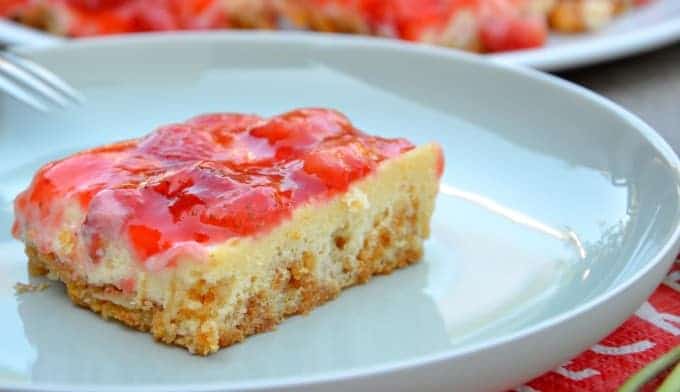 Erdbeer-Cheesecake-Schnitten