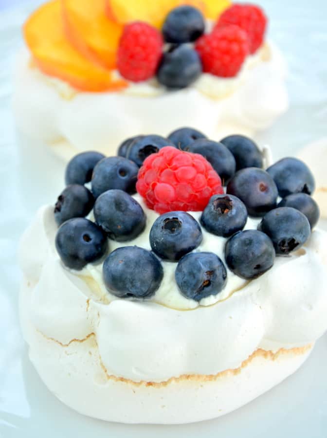 Baisertörtchen mit Mascarponecreme und Beeren, laktosefrei - Ich muss ...