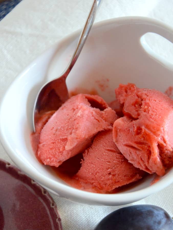 Geröstete-Zwetschgen-Sorbet