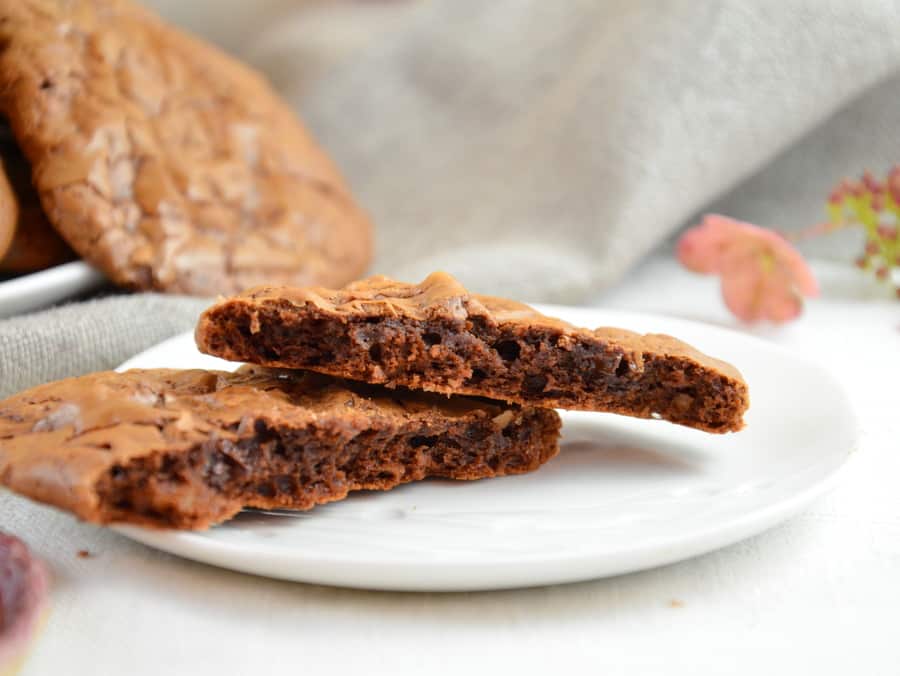 Brownie-Cookies mit gerösteten Pekannüssen