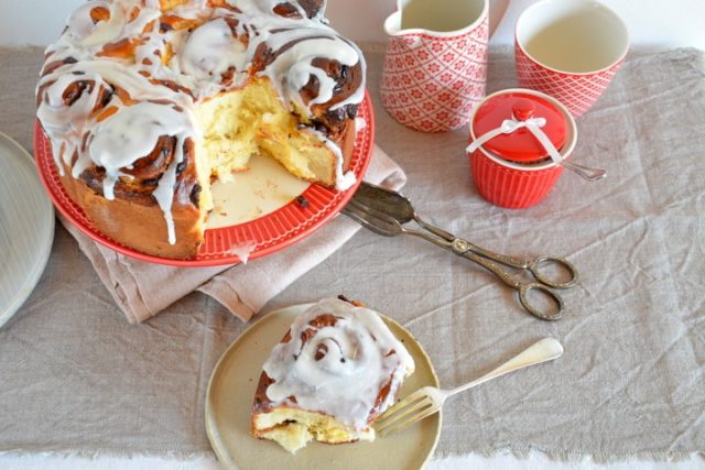 Hefeschnecken mit Creme Patissière und Schokolade, laktosefrei