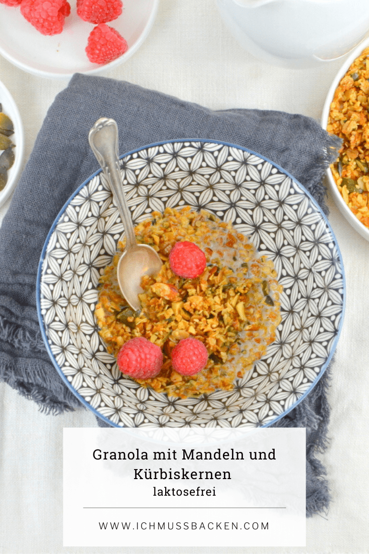 Granola mit Mandeln und Kürbiskernen