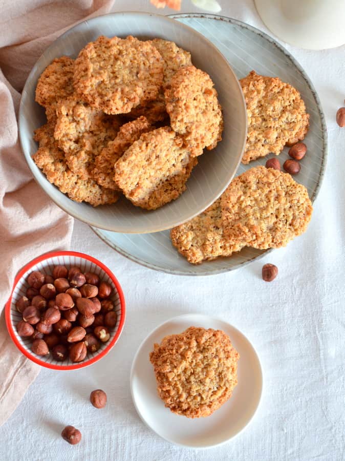 Haferflocken-Haselnuss-Cookies