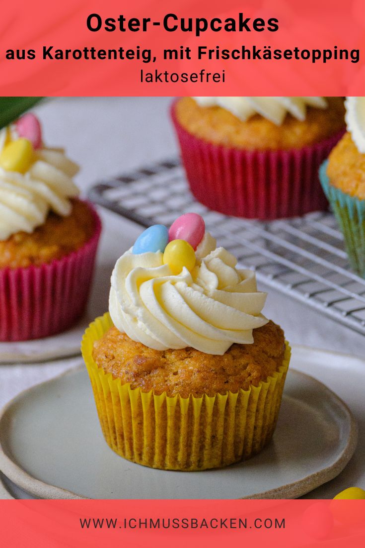 Pinterest Pin: Oster-Cupcakes aus Karottenteig und mit Frischkäsetopping